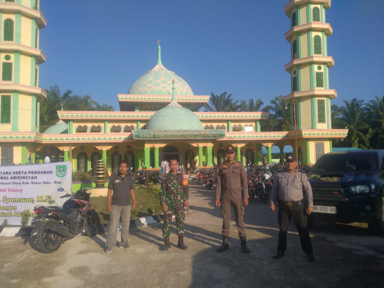Babinsa Kelurahan Rantau Kasai Laksanakan Pengamanan Sholat Idul Adha di Masiid