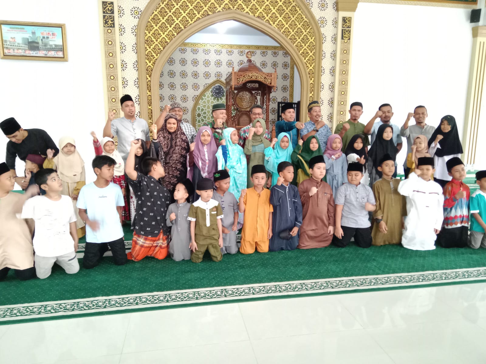 Babinsa Koramil 01/Bkn Hadiri Lomba Azan dan Hafalan Ayat-ayat Dalam Rangka Menyambut HUT RI 