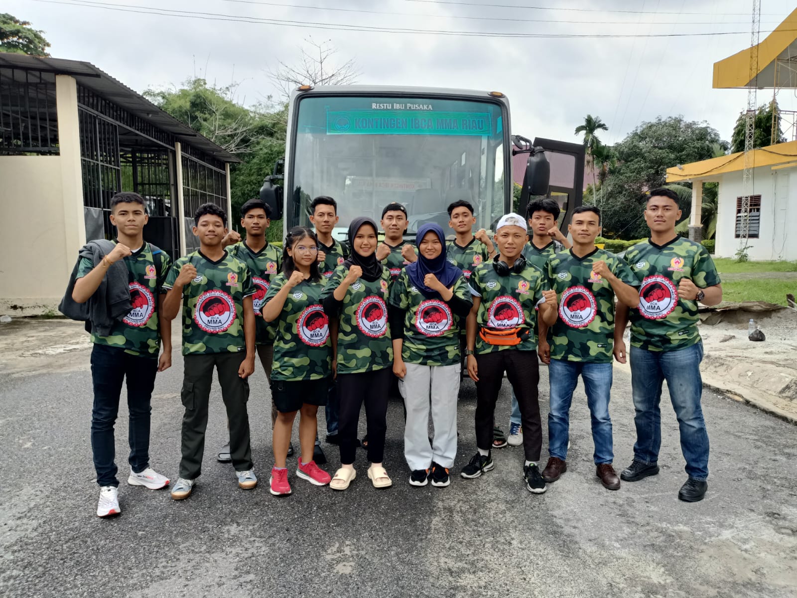 Team IBCA MMA Riau Menuju Kejurnas Piala Menpora Dan Kasau di Jakarta