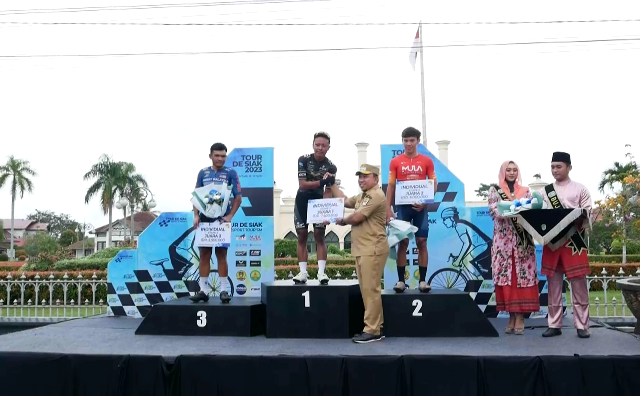 Pembalap Indonesia Menjadi Juara Umum di Ivent Tour De Siak 2023