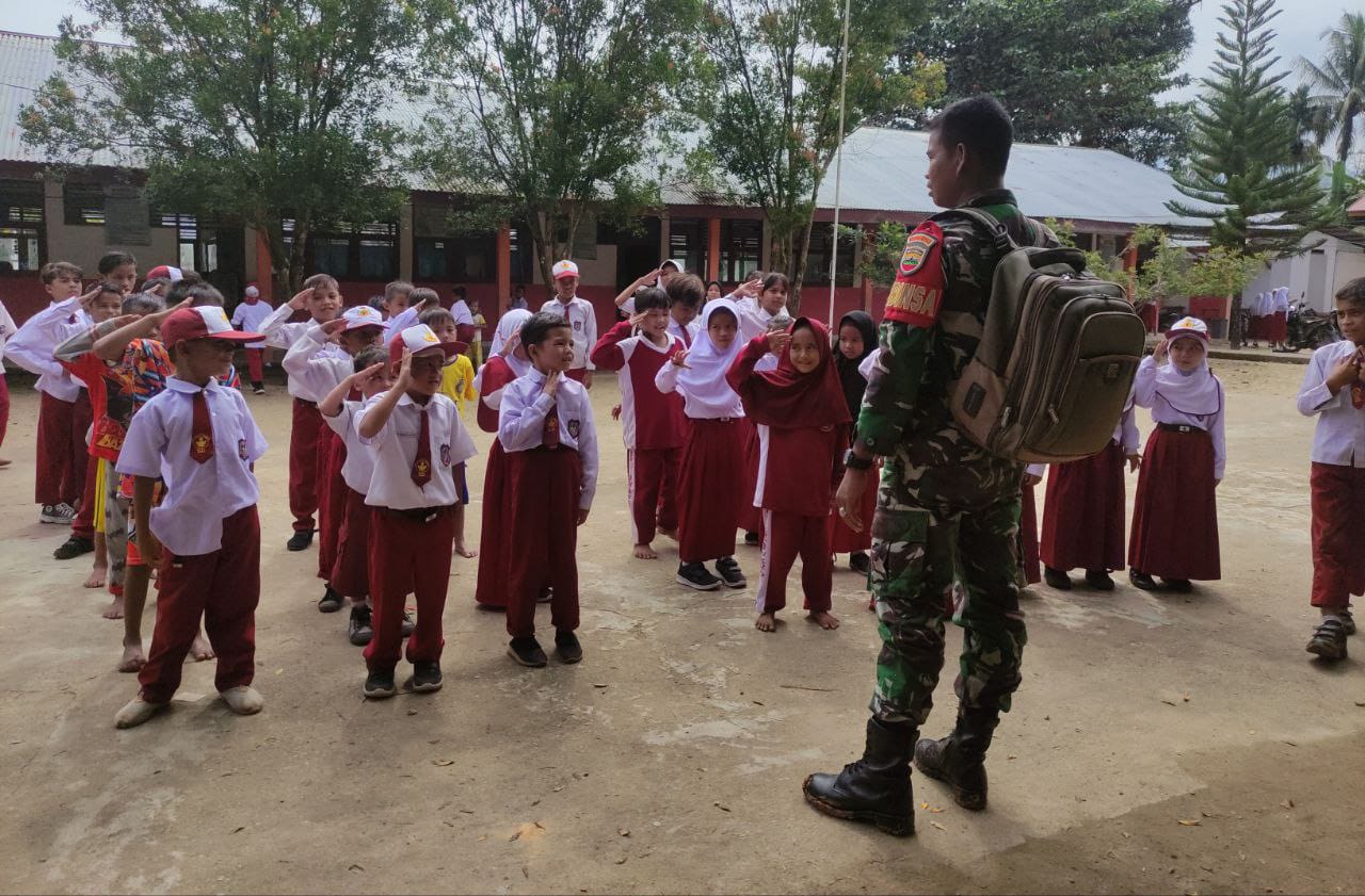 Babinsa Berikan Materi PBB Kepada Pelajar Sekolah Dasar, Wasbang dan Cinta Tanah Air