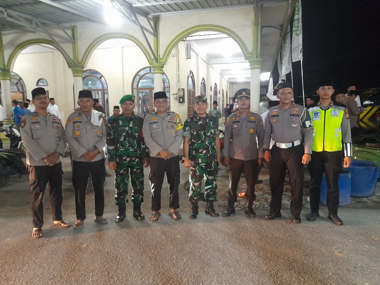 Danramil 04/Pkl Kuras Beserta Anggota Hadiri Kegiatan Safari Ramadhan di Masjid Al Husni