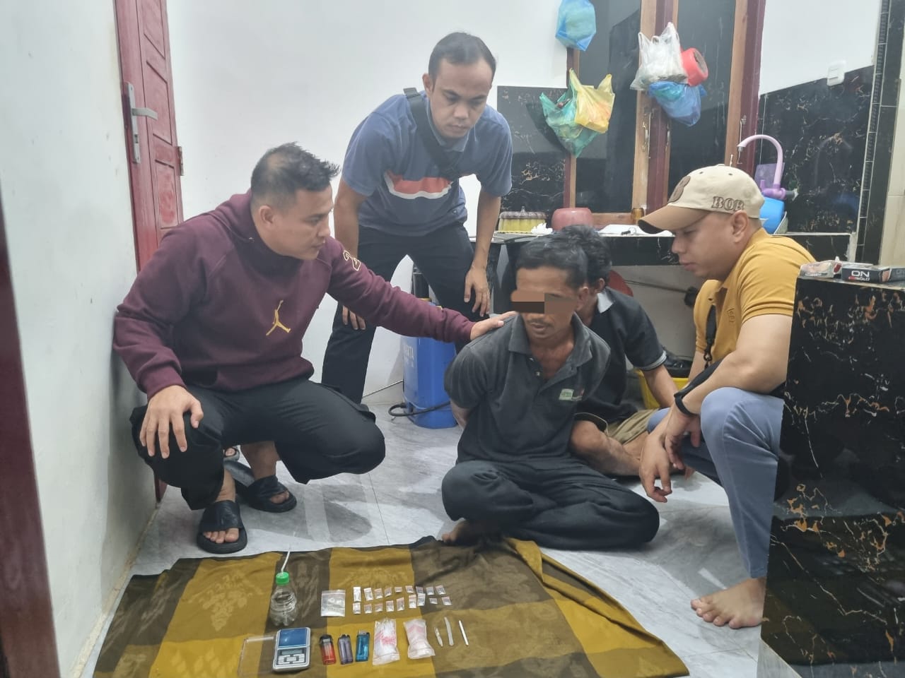 Polsek Perhentian Raja, Obok-obok Rumah Pengedar Narkoba di Kampung Pinang