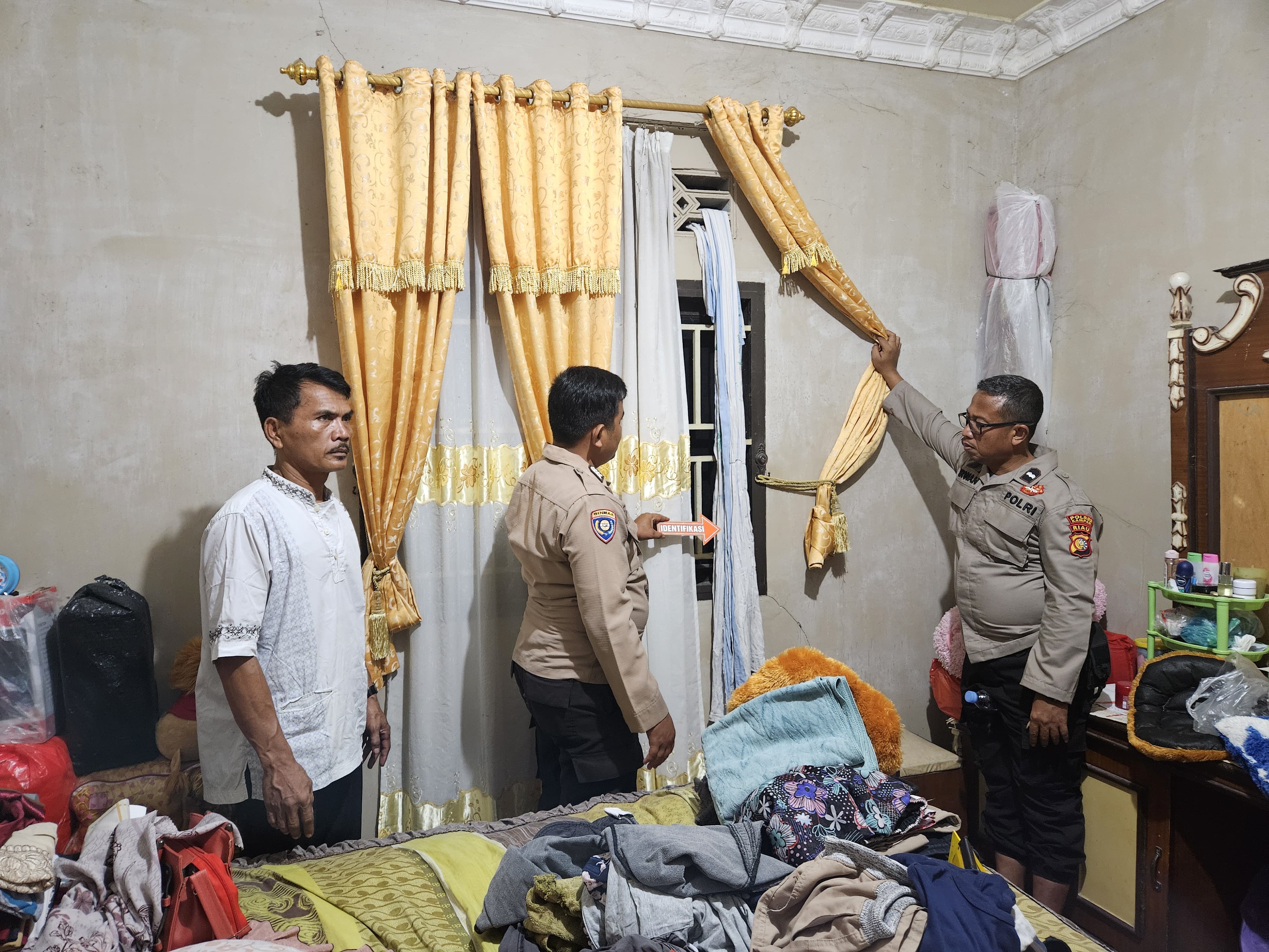 Diduga Karena Putus Cinta, Pria Ini Nekat Gantung Diri