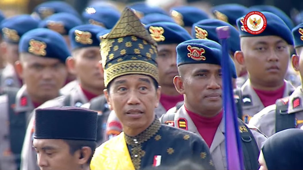 Brimobda Riau mengikuti upacara hari lahir Pancasila yang dipimpin Oleh Presiden RI