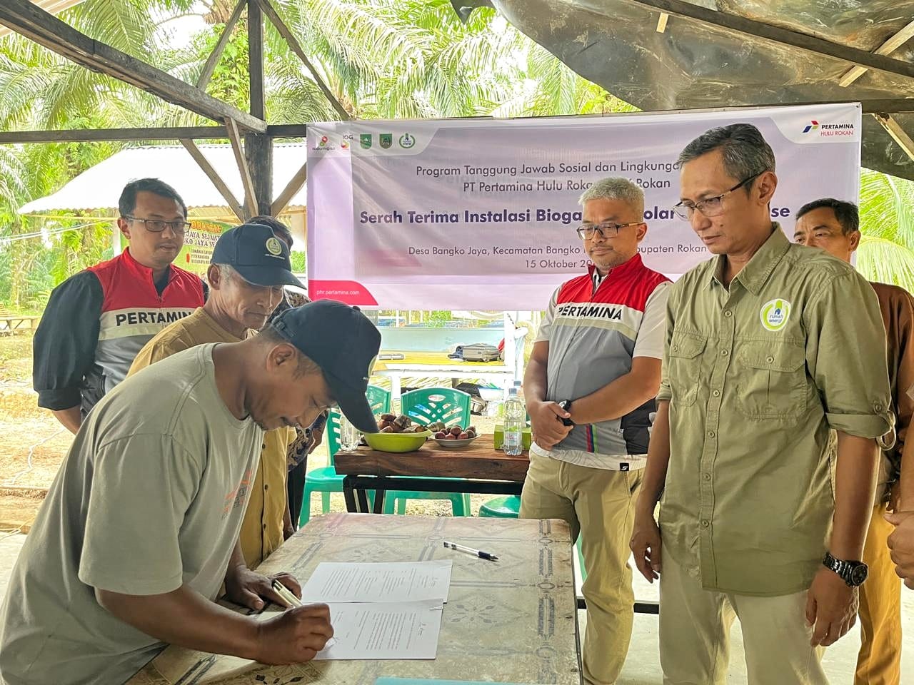 Menuju Kemandirian Energi, PHR Serahkan 8 Reaktor Biogas dan Rumah Pengering Tenaga Surya 