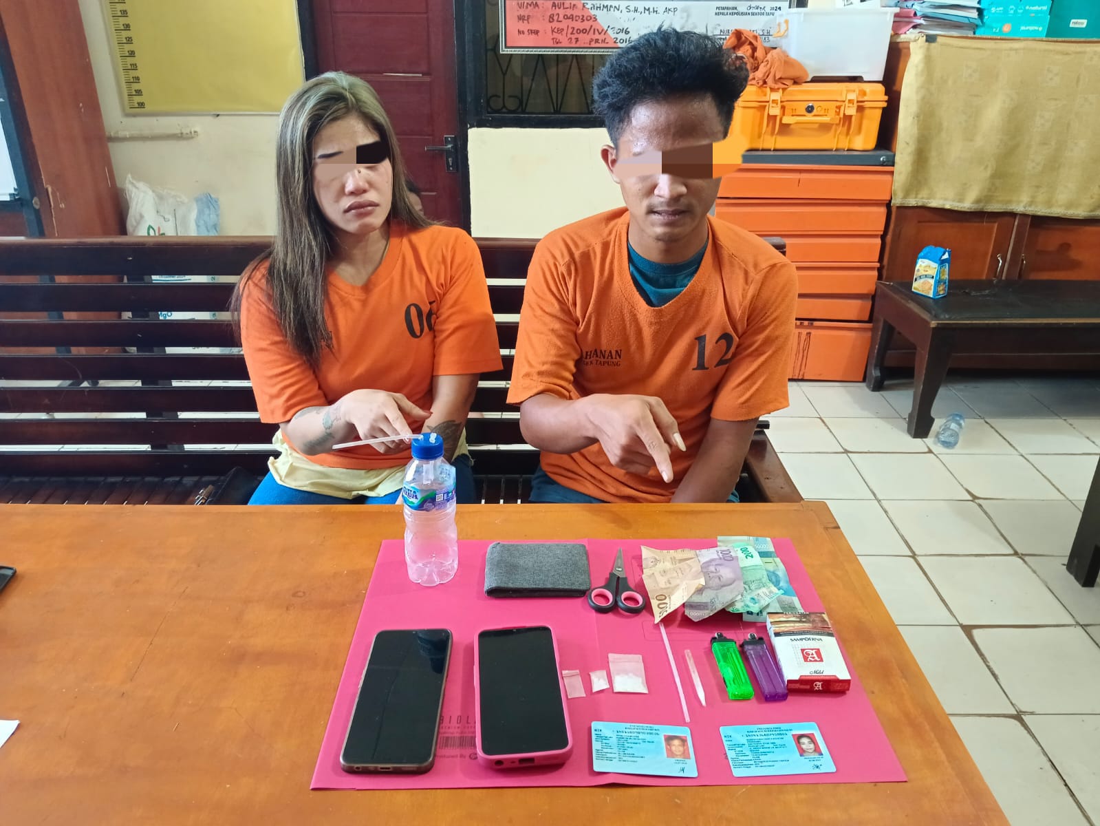 Polsek Tapung Tangkap Sepasang Kekasi Terlibat Narkoba di Sebuah Kontrakan