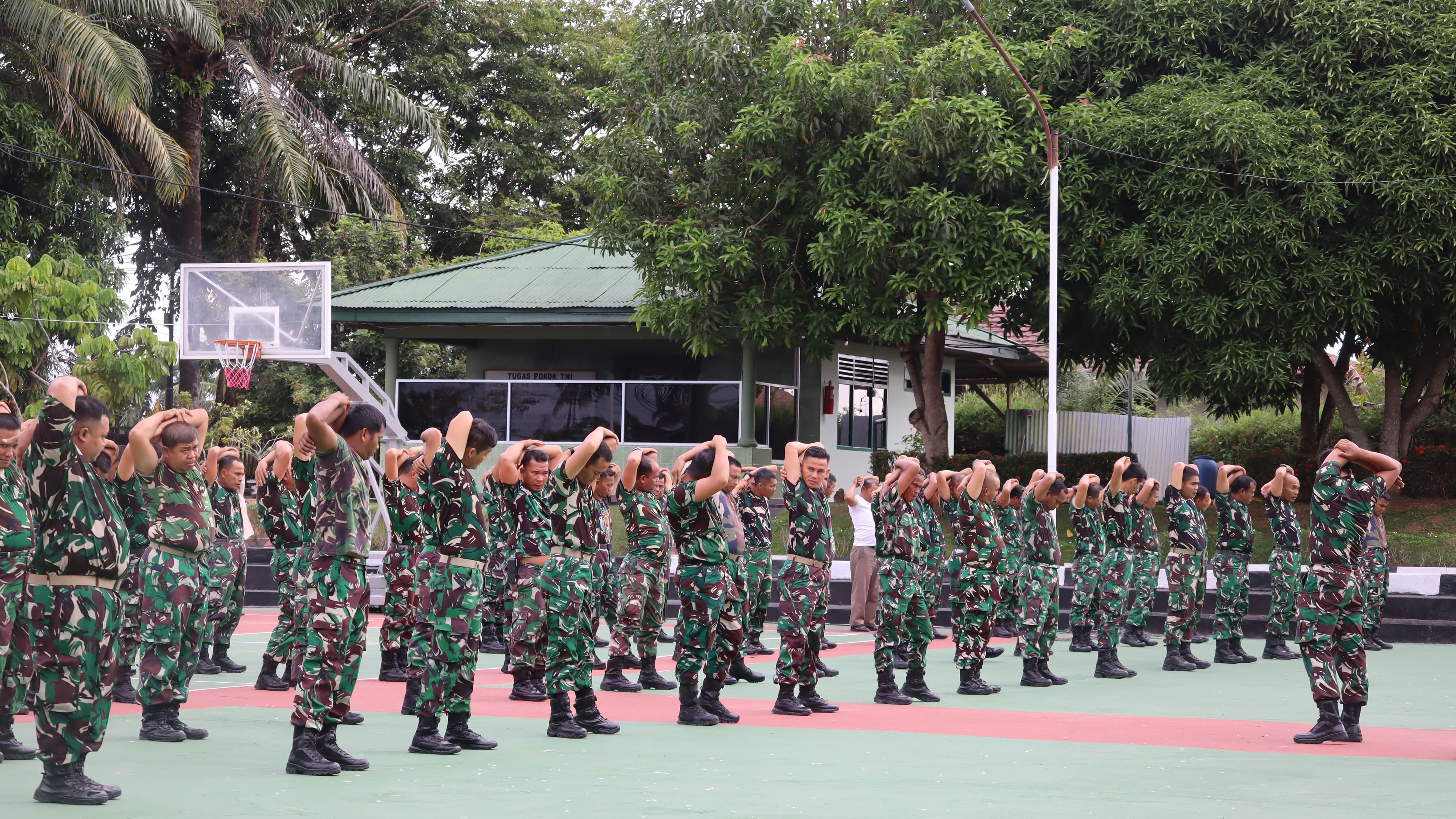 Personel Kodim 0313/KPR Laksanakan Olahraga Jalan Sehat, Semangat Bugar Untuk Pengabdian yang Prima 