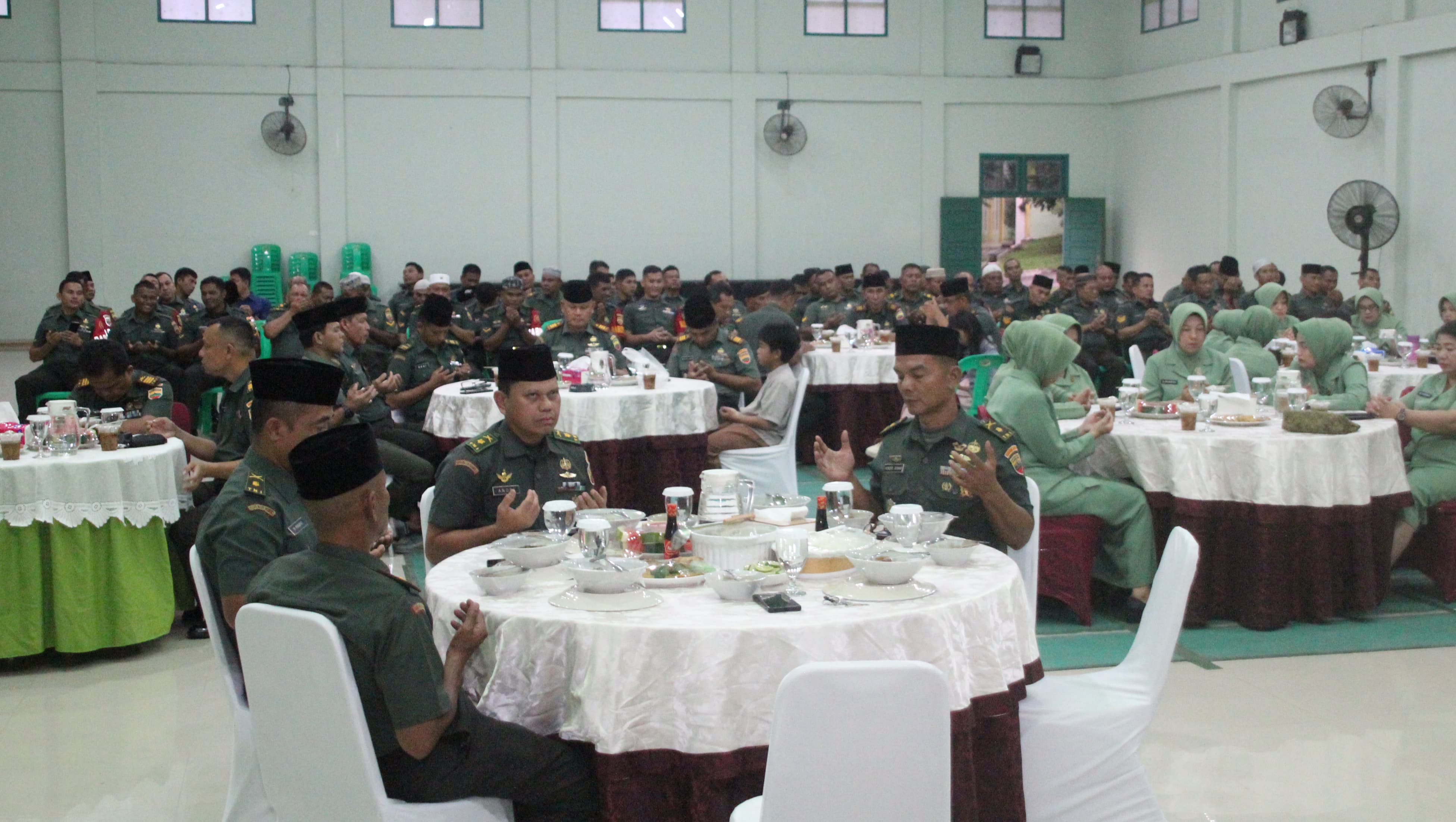 Kodim 0313/KPR Gelar Buka Puasa Bersama, Jalin Silaturahmi dan Tingkatkan Kemantapan Satuan  