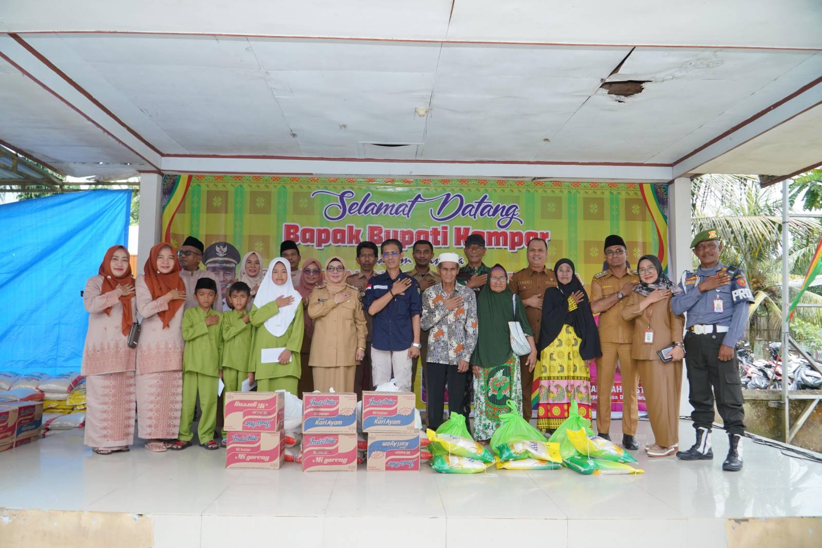 Wakil Bupati Kampar, Anak Yatim dan Lansia Tanggung Jawab Kita Bersama