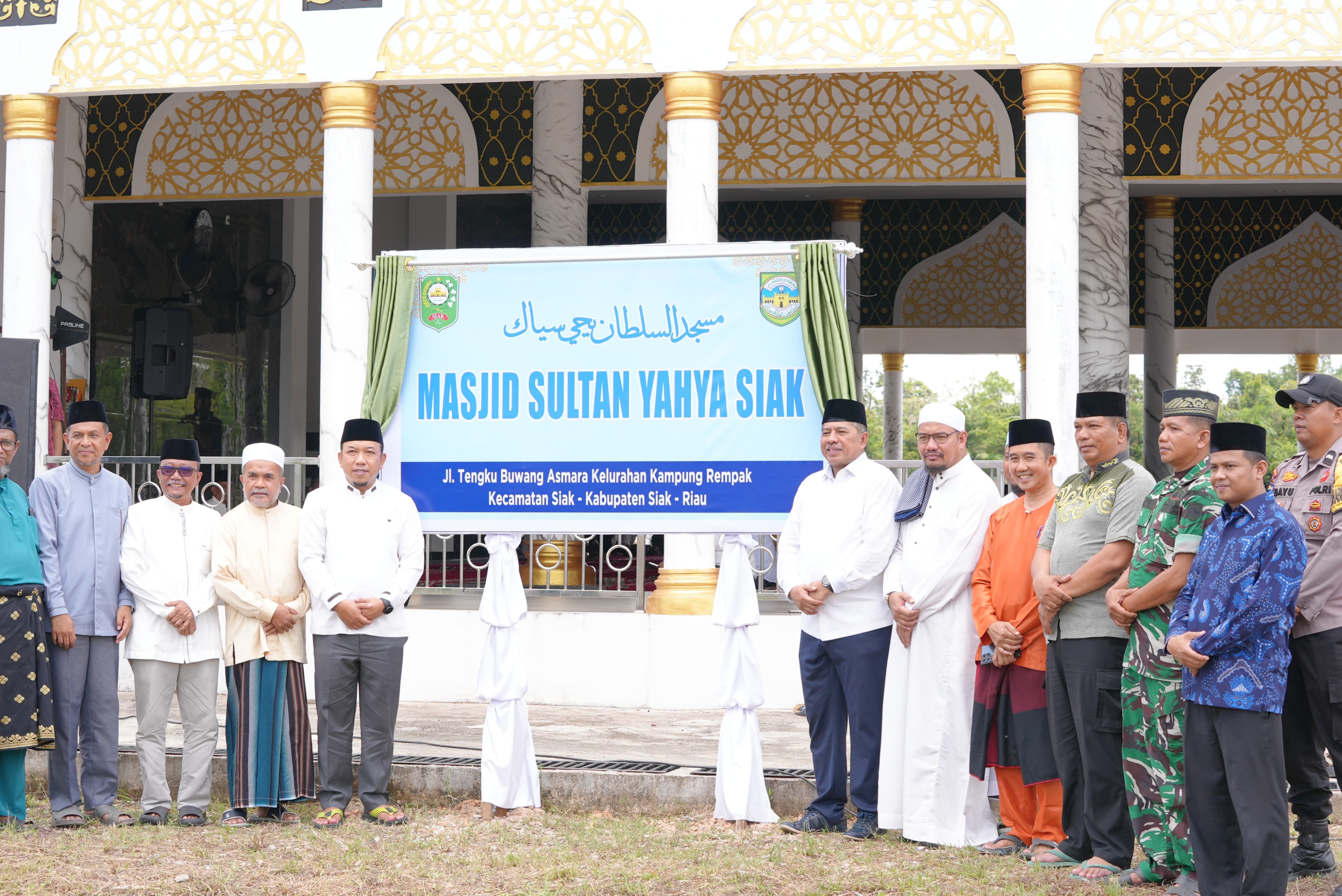 Salat Jum'at Perdana, Masjid Sultan Yahya Pondok Pesantren Darul Hadist Siak diresmikan