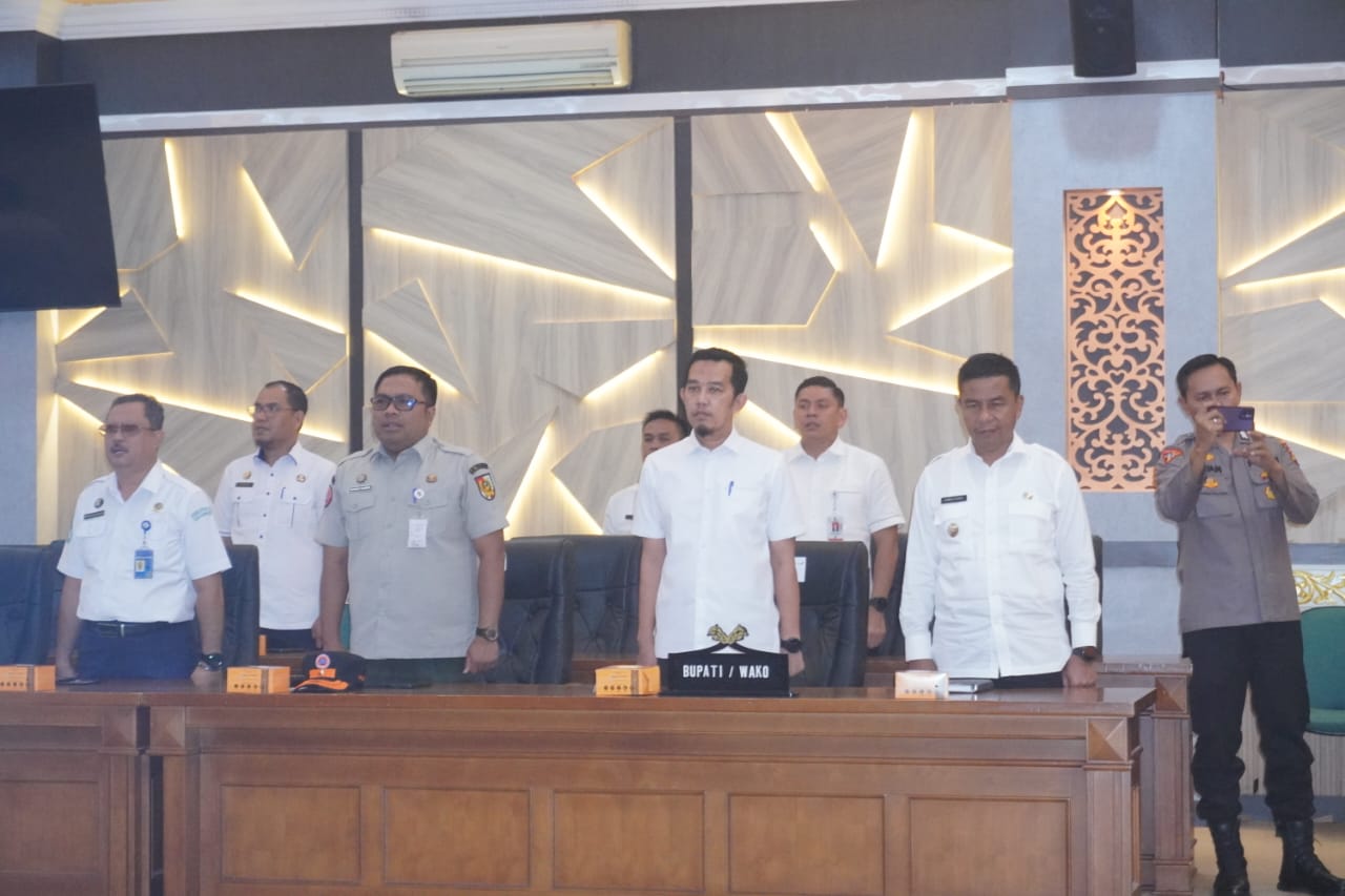 Bupati Kampar Ikuti Konferensi Pers Prediksi Musim Kemarau 2025 Bersama Pemprov Riau dan BMKG