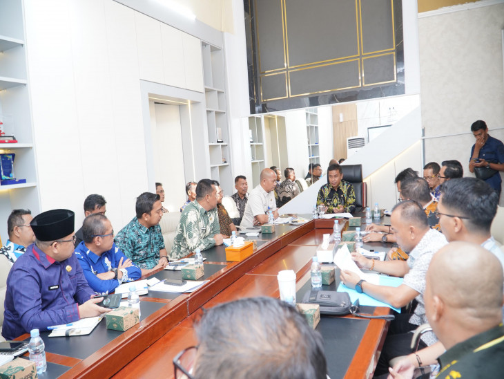 Bupati Ahmad Yuzar Pimpin Rapat Koordinasi Wilayah Pertambangan Rakyat di Kabupaten Kampar