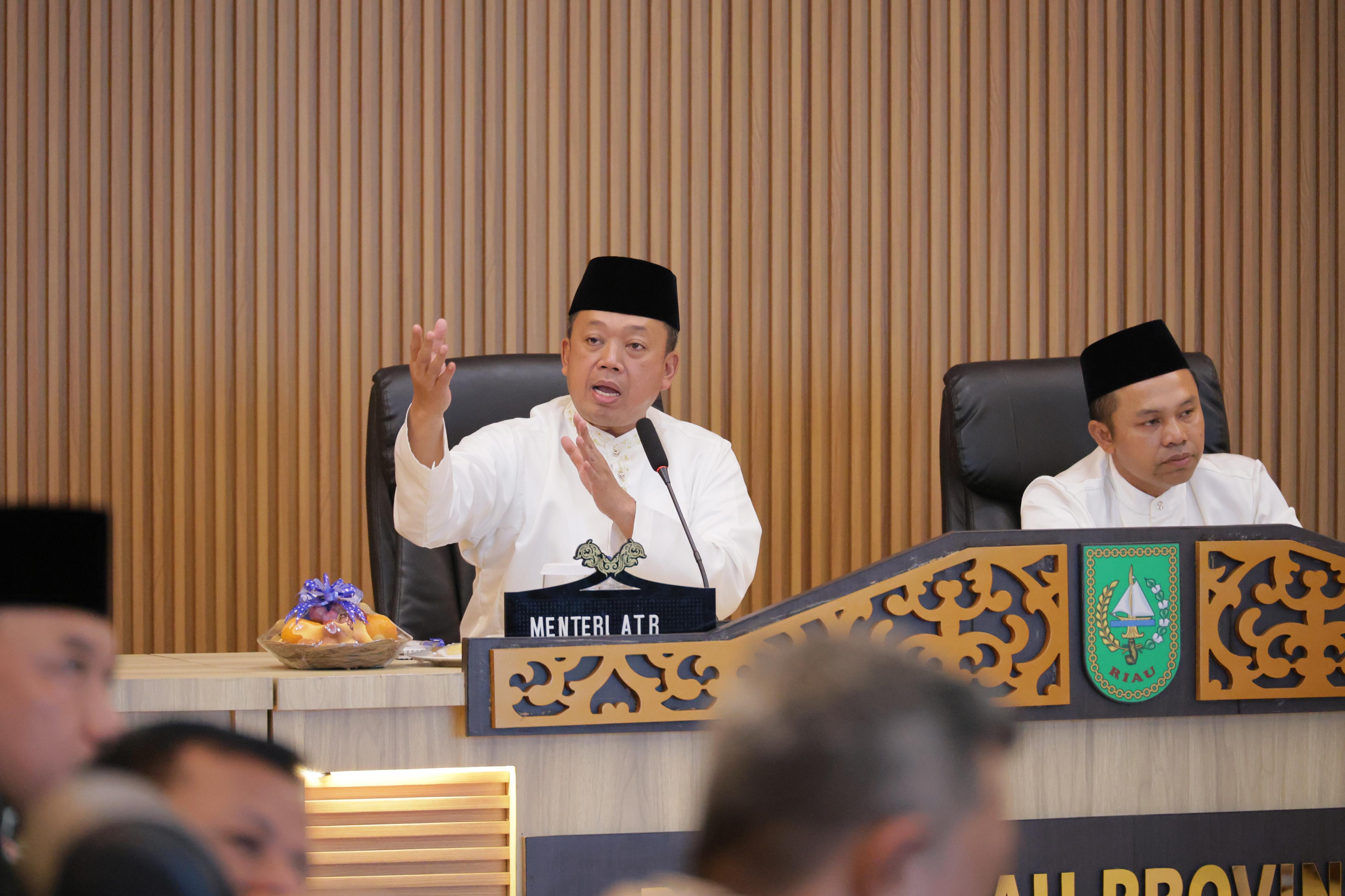 Menteri Nusron Imbau Kepala Daerah di Riau Sosialisasikan Pentingnya Partisipasi Masyarakat 