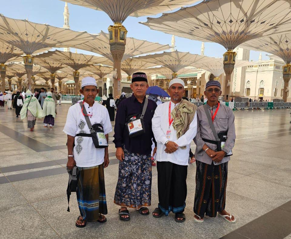 Berangkat Menunaikan Ibadah Haji Ketua DPRD Kampar Limpahkan Tugas Kepada Wakil Ketua