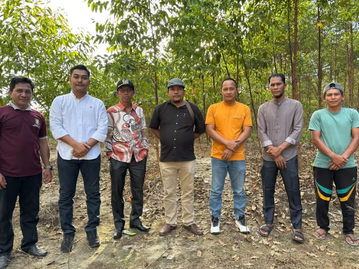 Anggota DPRD Kampar Langsung Tinjau Lokasi, Konflik Lahan Jalan Masyarakat dengan Perusahaan