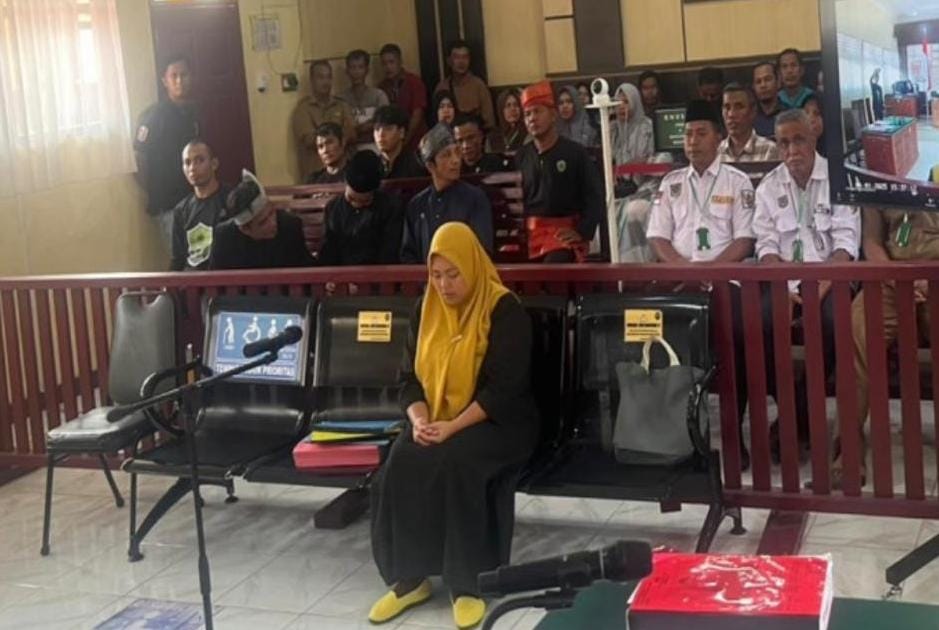 Terbukti Gandakan Surat Tanah, Pengadilan Negeri Rengat Vonis 1 Tahun Penjara Mantan Kades Seberida