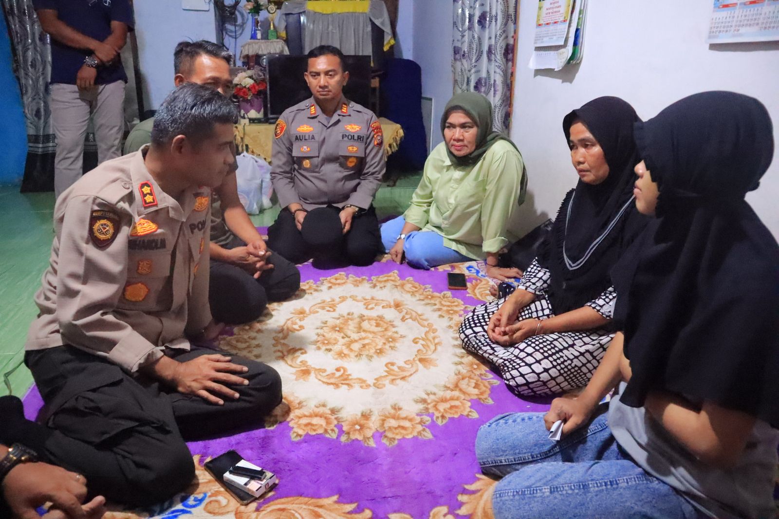 Bukan Hanya Bantuan, Kapolres Kampar Angkat Korban KDRT Viral Jadi Anak Angkat
