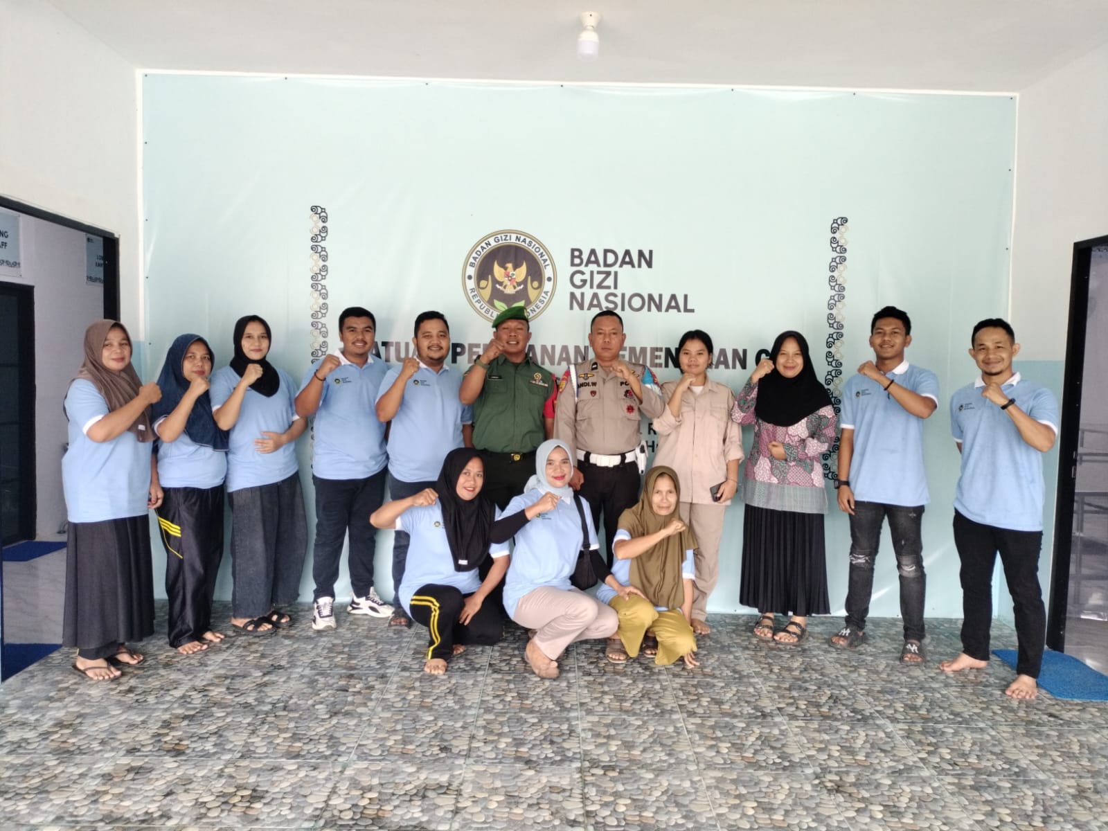 Babinsa Koramil 12/XIII Koto Kampar Dampingi Kegiatan Dukungan Makanan Sehat Bergizi 