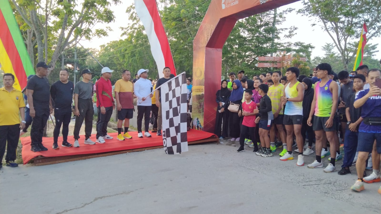Wakili Dandim, Danramil 09/Langgam Hadiri acara Fun Run 7,9 K Polres Pelalawan