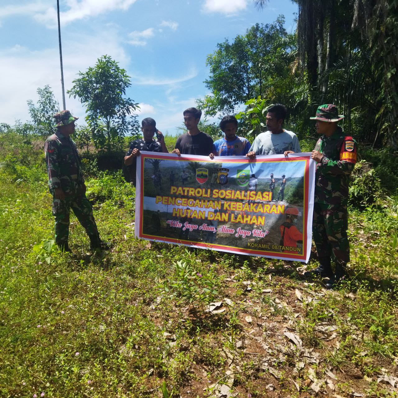 Babinsa Terus Patroli Antisipasi Karhutla di Wilayah Binaan