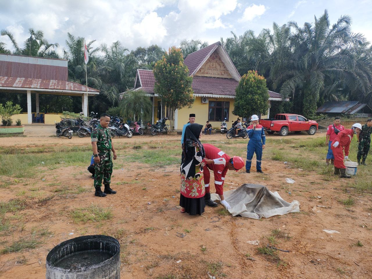 Babinsa Serma Fauzi Warman Hadiri Giat Sosialisasi Tanggap Darurat PT Pertamina EP Lirik Field