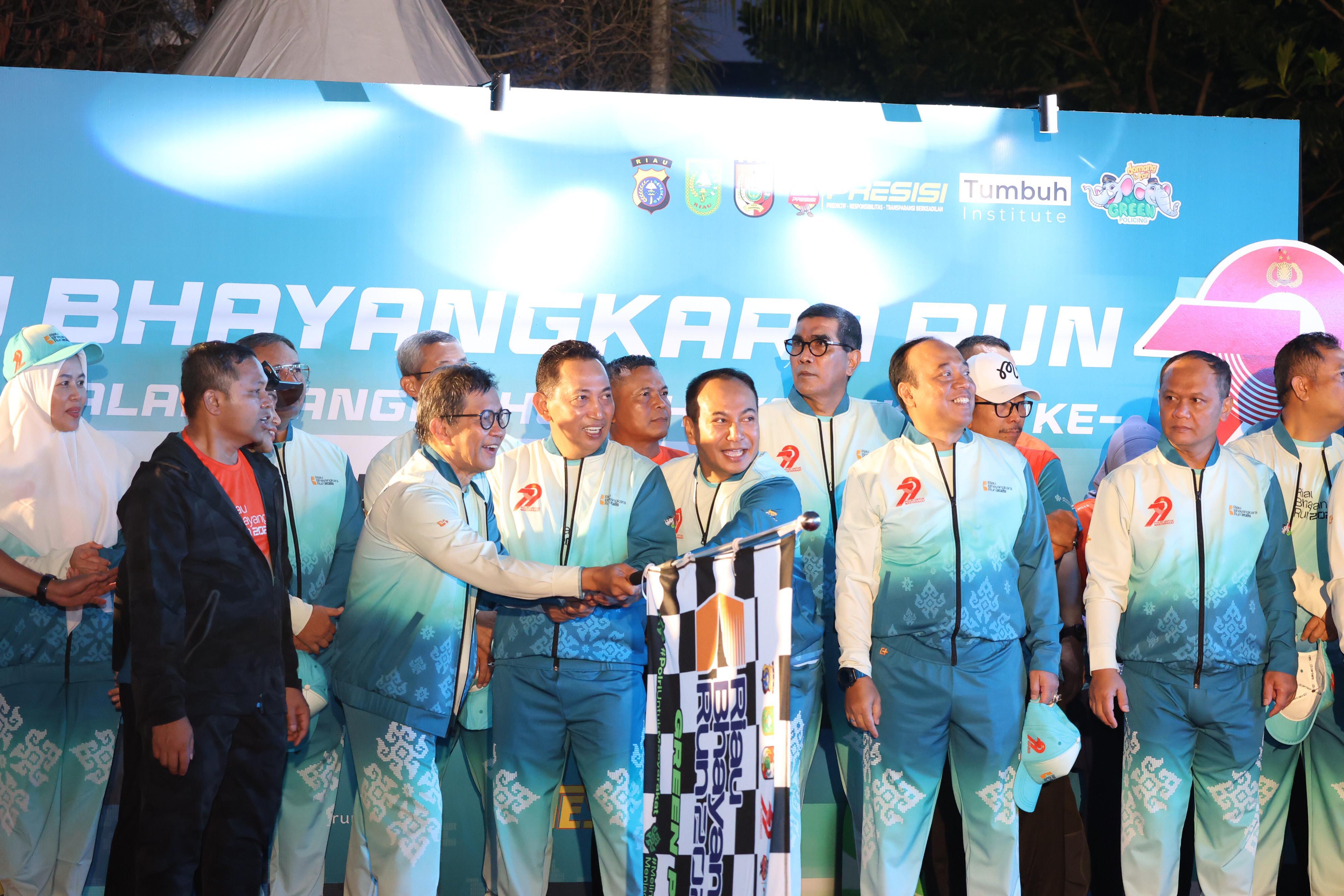 Riau Bhayangkara Run 2025 Sukses Digelar, Dilepas Langsung Kapolri, Dongkrak Ekonomi Riau