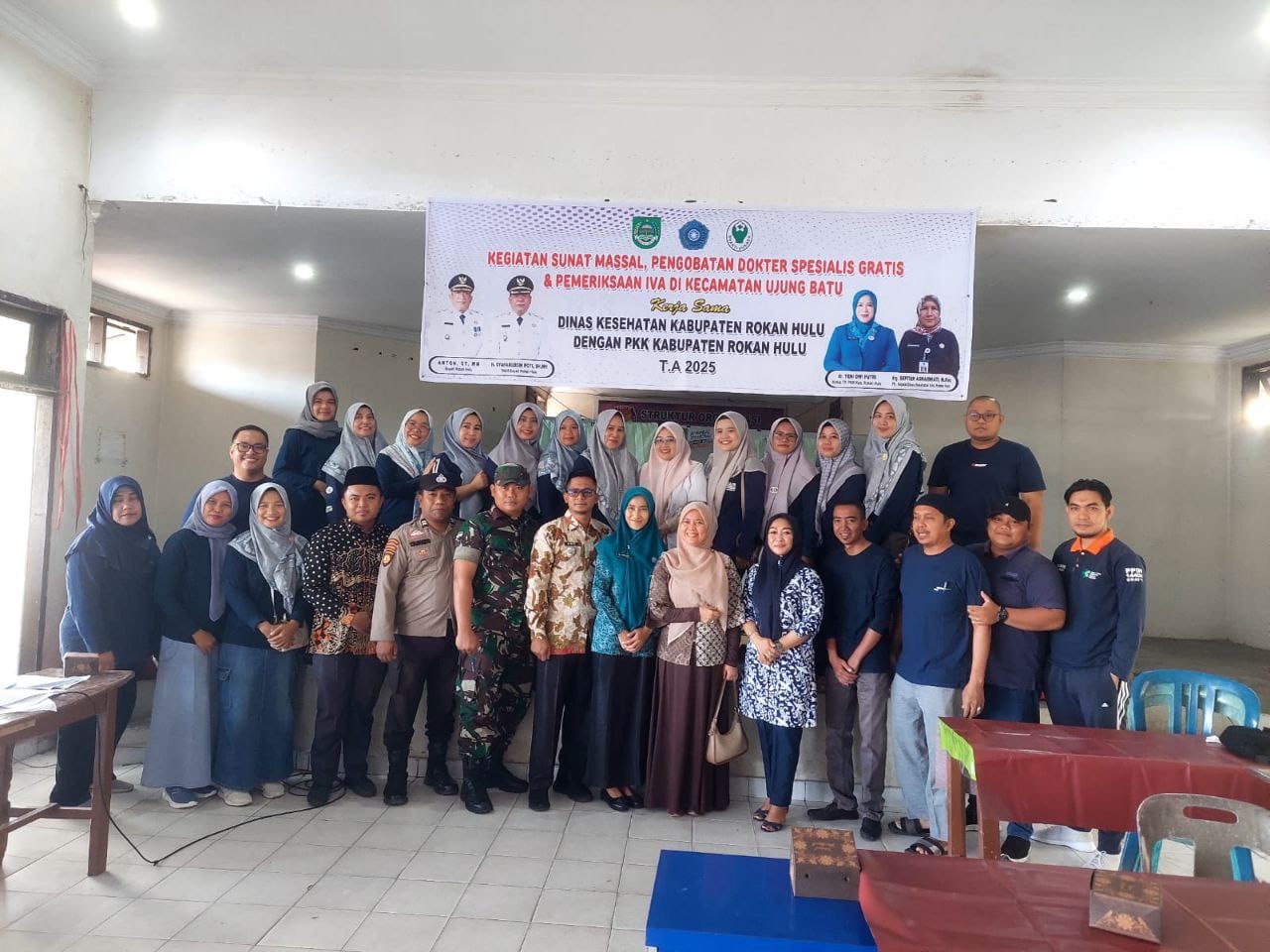 Peduli Warga Koramil 08/ TDN Membantu Kegiatan Sunatan Masal di Wilayah Binaan