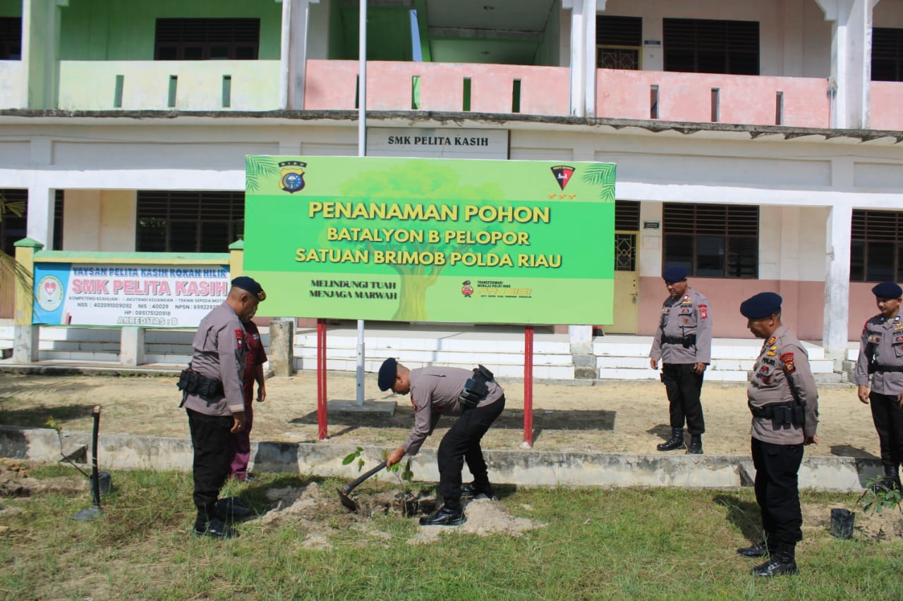 Green Policing Polda Riau, Batayon B Pelopor Sambangi Yayasan Pendidikan Pelita Kasih