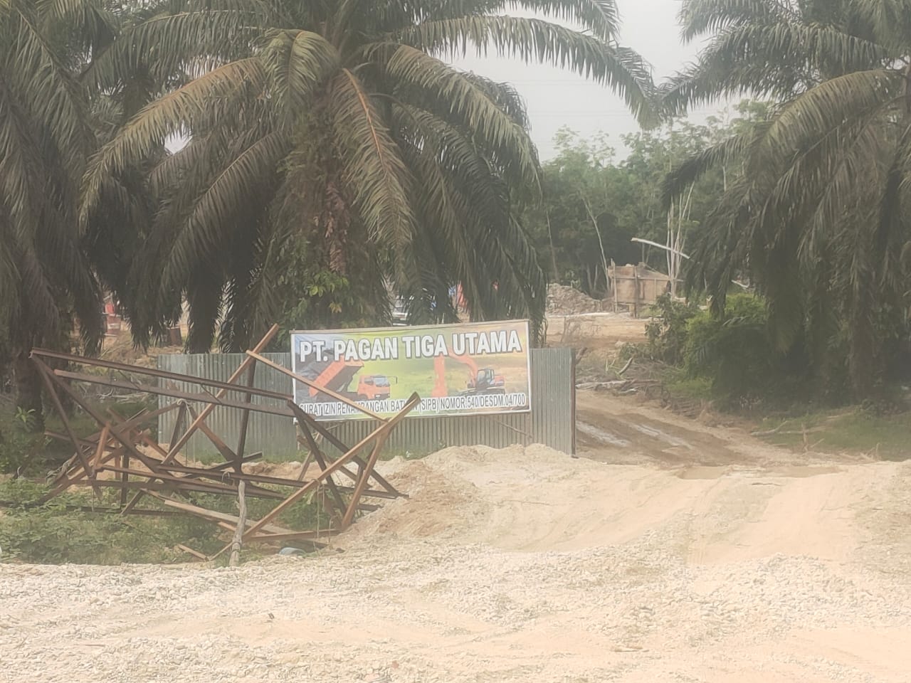 Warga Keluhkan Aktivitas Galian C yang Beroperasi Tak Jauh dari Permukiman