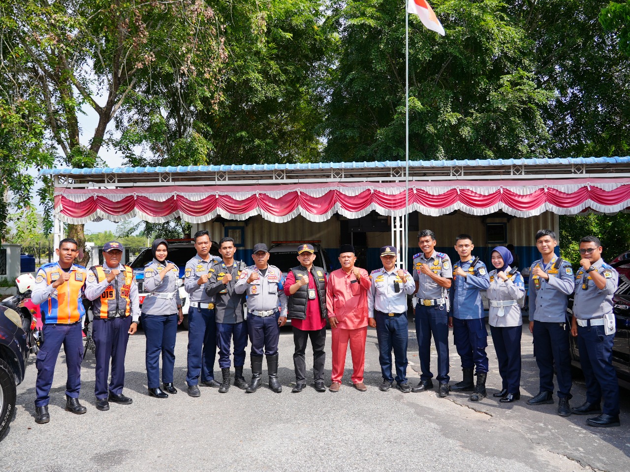 Dishub Siak Gelar Operasi Pemeriksaan Kendaraan Angkutan dan Tertibkan Puluhan Mobil ODOL Bermuatan 