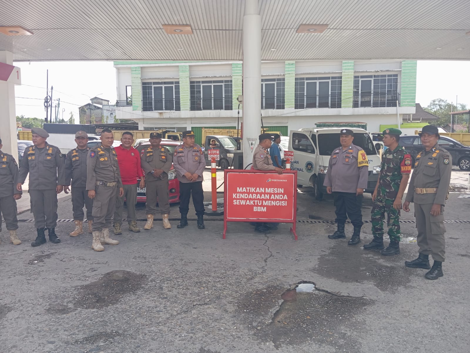 Anggota Koramil 01/Bkn Lakukan Patroli Gabungan Jaga Kondusifitas Kecamatan Bangkinang Kota 