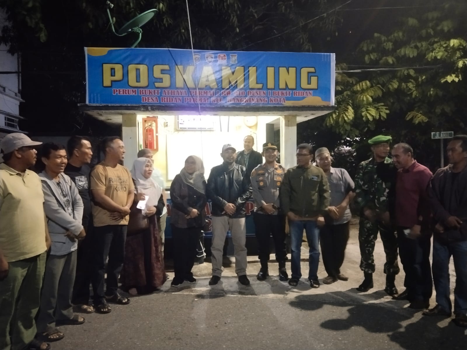 Wadan Ramil 01/Bkn Bersama Petugas Gabungan Monitoring Pos Kampling Ciptakan Situasi Kondusif
