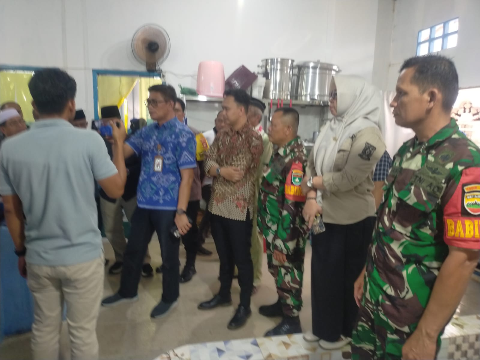 Danramil 01/ Bkn Diwakili Serka Wilian Hadiri Peresmian Dapur Makanan Bergizi Gratis