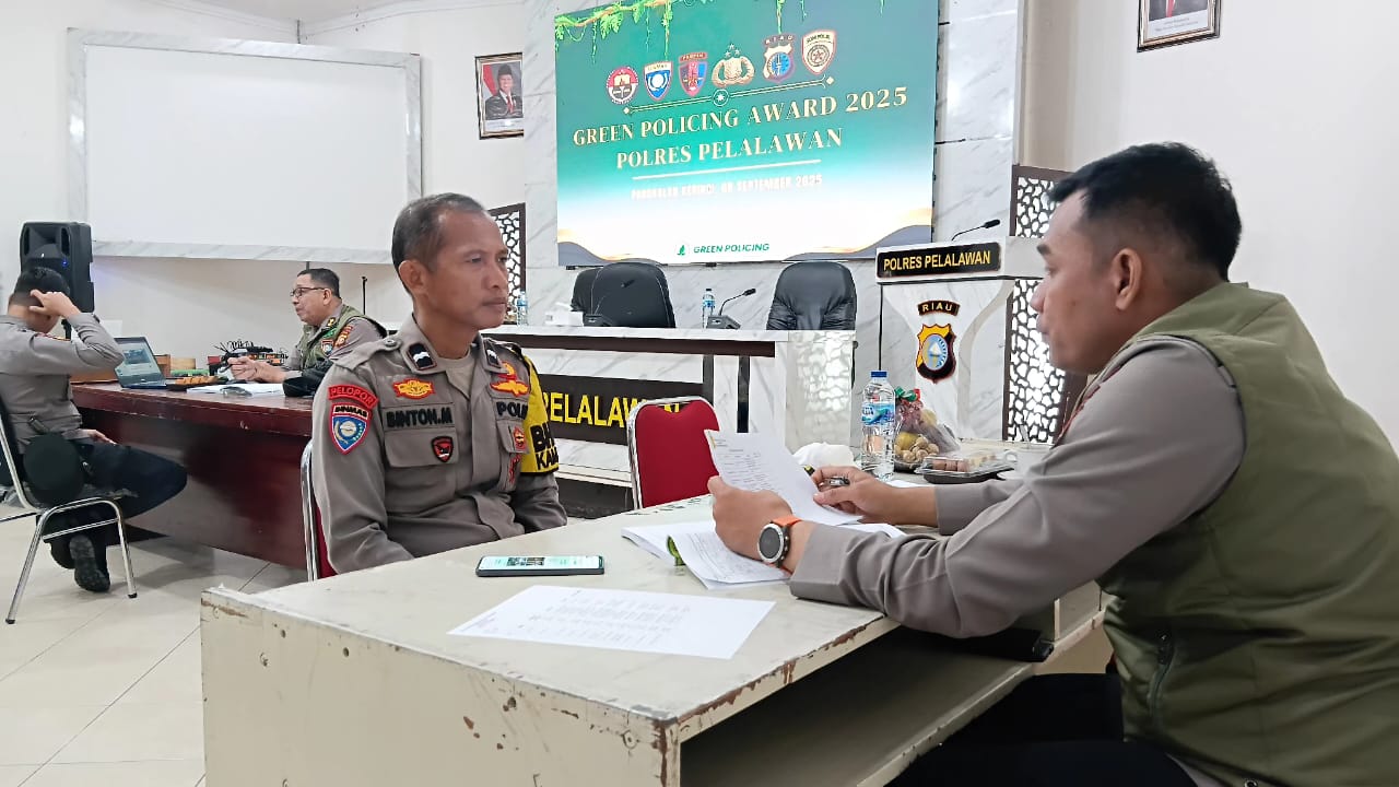Bhabinkamtibmas Jadi Garda Terdepan Polisi Ramah Lingkungan di Pelalawan