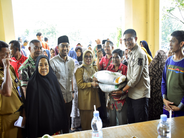 Pemkab Kampar Salurkan Bantuan Untuk Periode Juni dan Juli Kepada 33.779 Masyarakat Kurang Mampu 