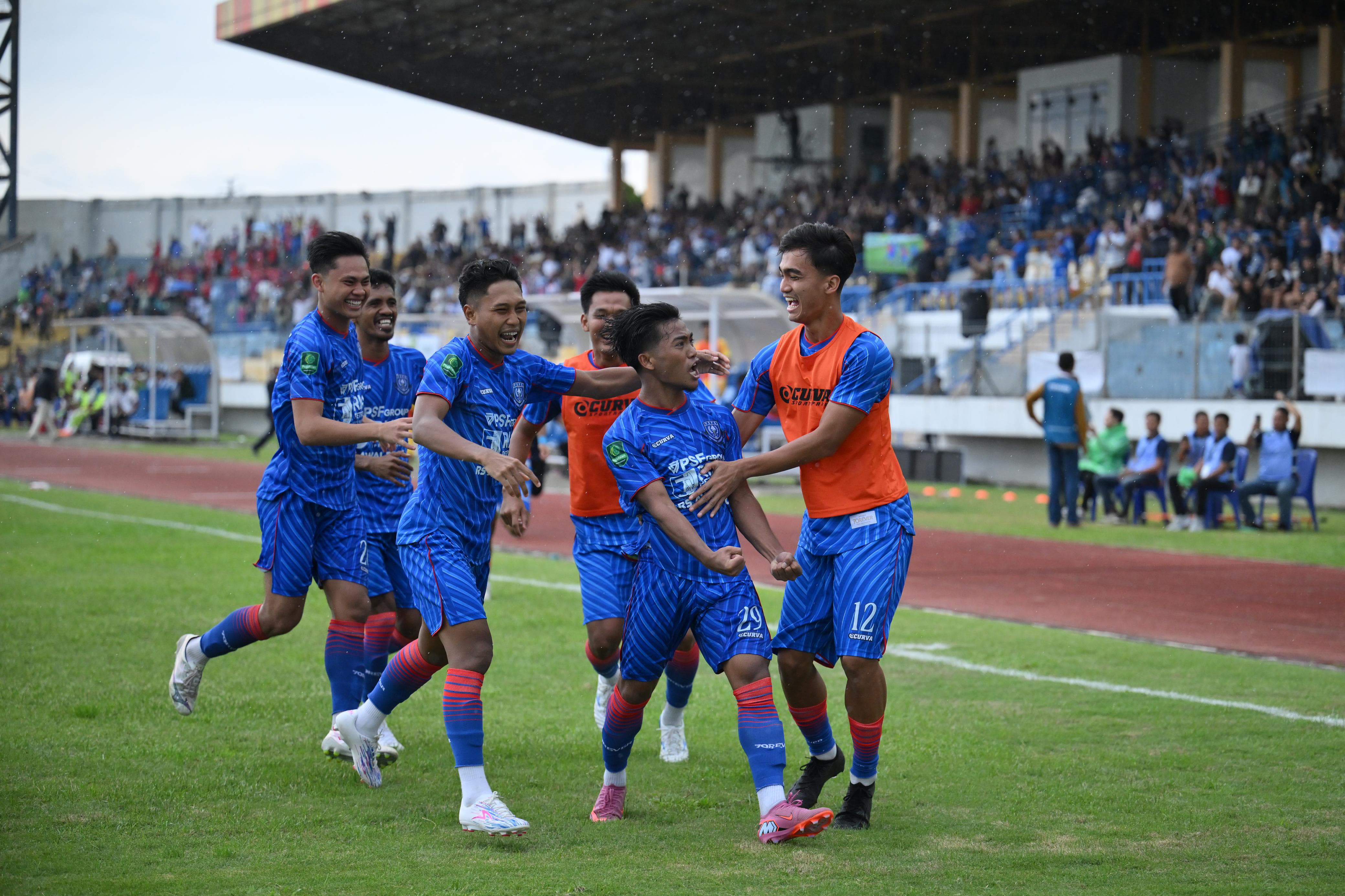 Guyuran Hujan, Guyuran Gol! PSPS Pekanbaru vs PSMS Medan Berakhir Imbang 3-3