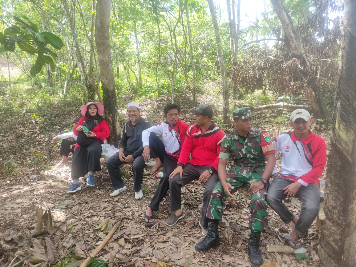 Jalin Keakraban Anggota Koramil 13/Rokan Bersama Mitra Karib