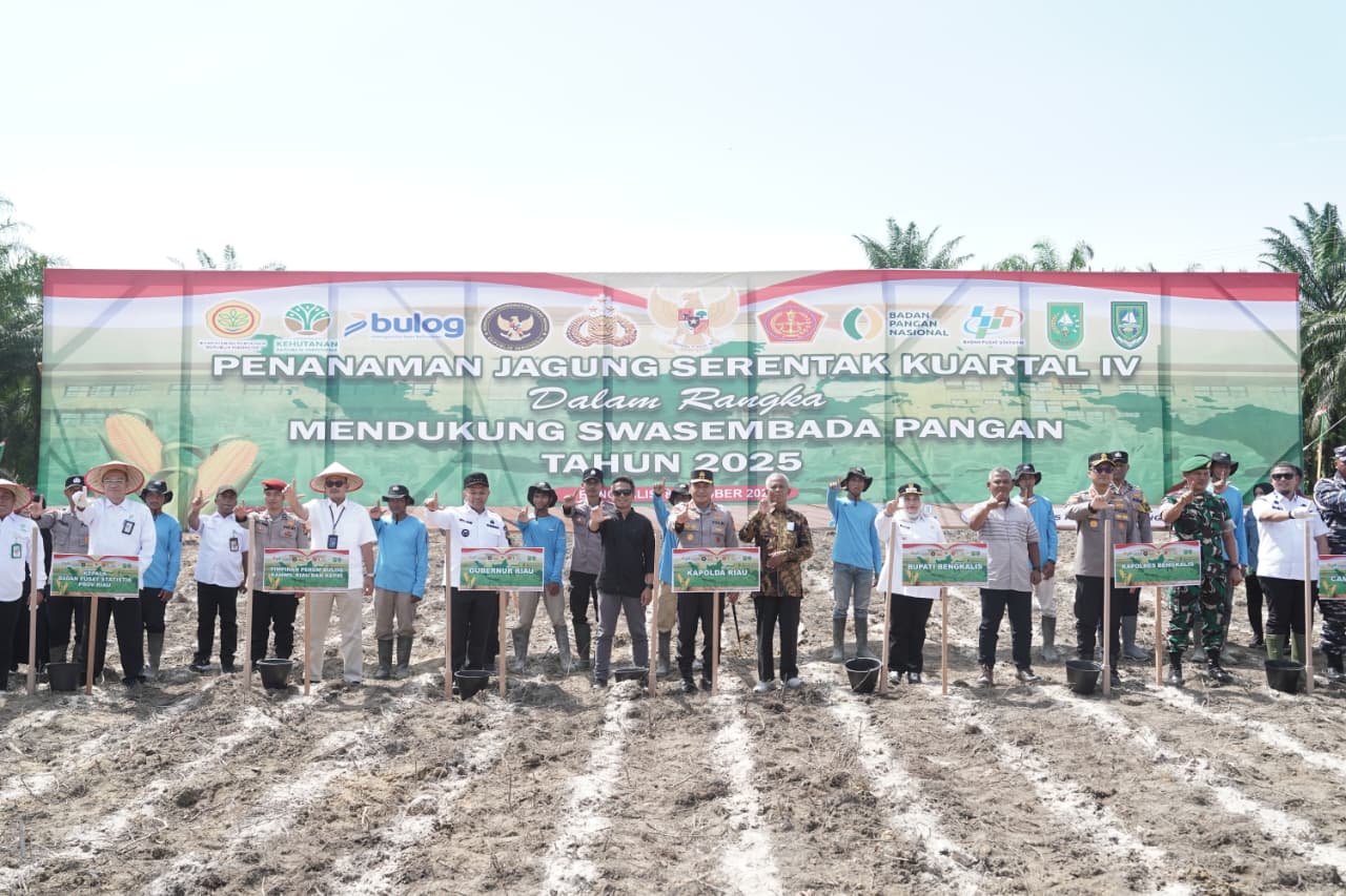 Polda Riau Gelar Penanaman Jagung Serentak Kuartal IV 