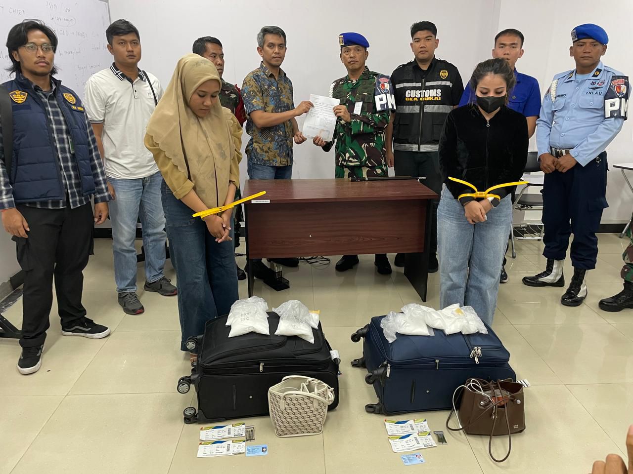 Polda Riau Gagalkan Penyelundupan 5 Kilogram Sabu Jaringan Antar Provinsi, Empat Tersangka Diamankan