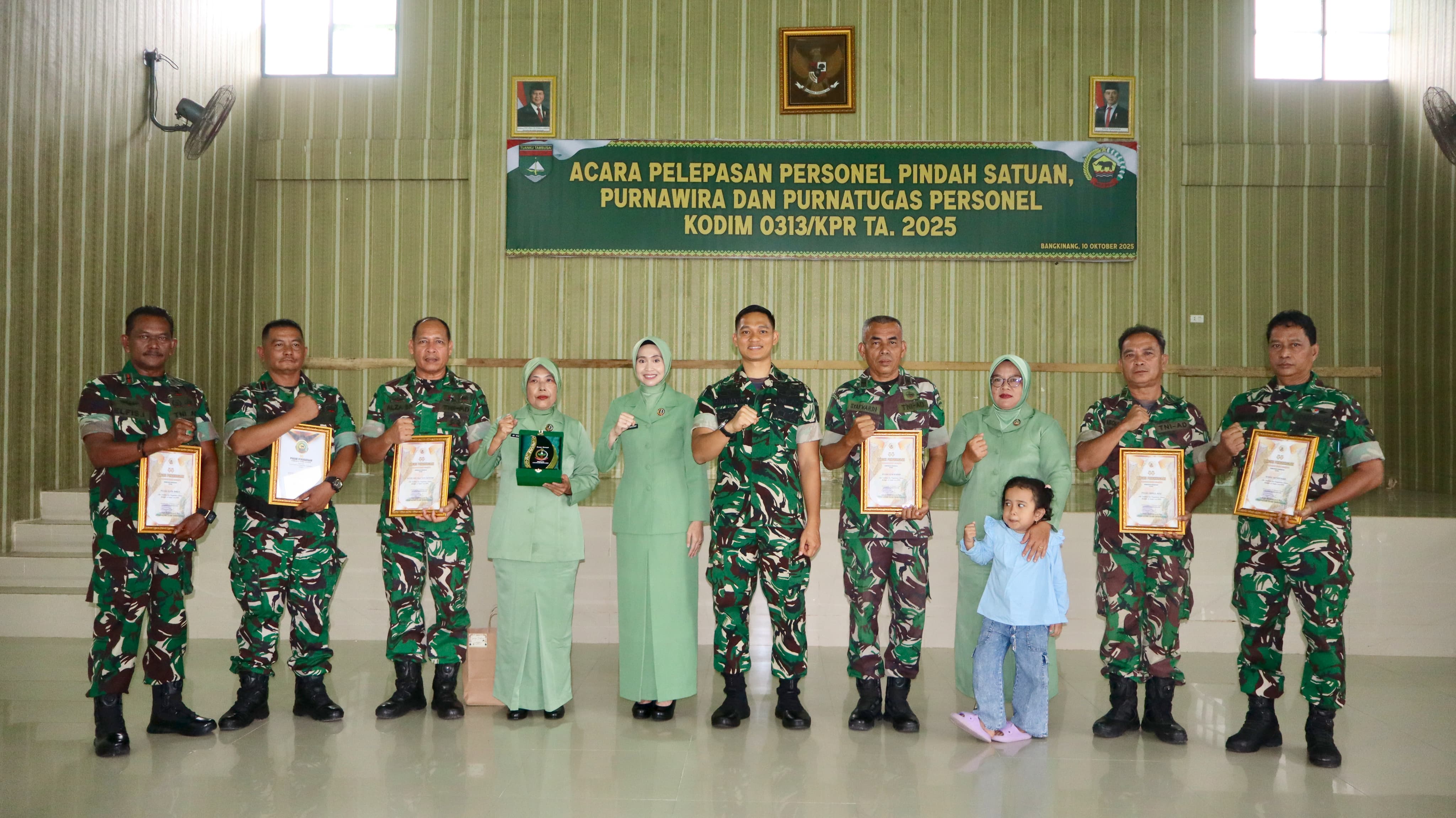 Kodim 0313/KPR Gelar Acara Pelepasan Personel Pindah Satuan, Purnawira, dan Purna Tugas