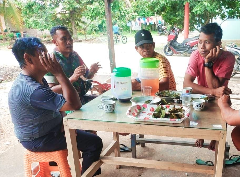 Komsos Kopda Budiyanto, Temui Warga di Warung Kopi di Rokan Hulu