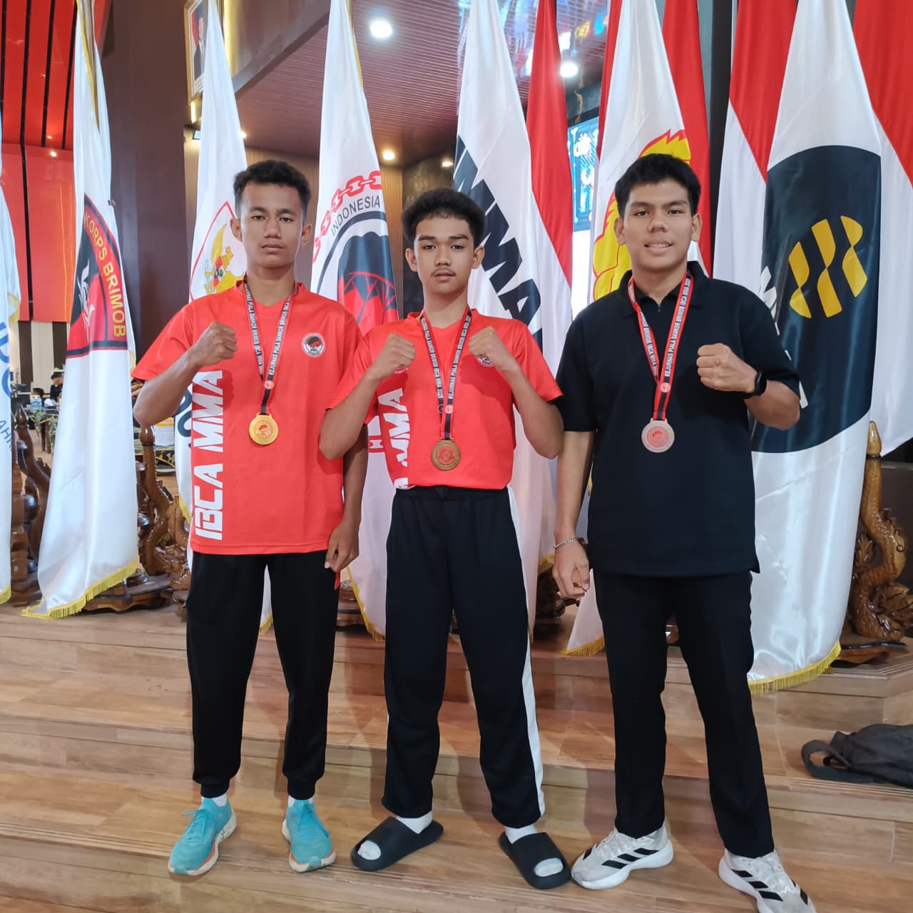 Tiga Atlet MMA Siak Raih Medali di Kejurnas Dankor Brimob di Depok, KONI Beri Selamat