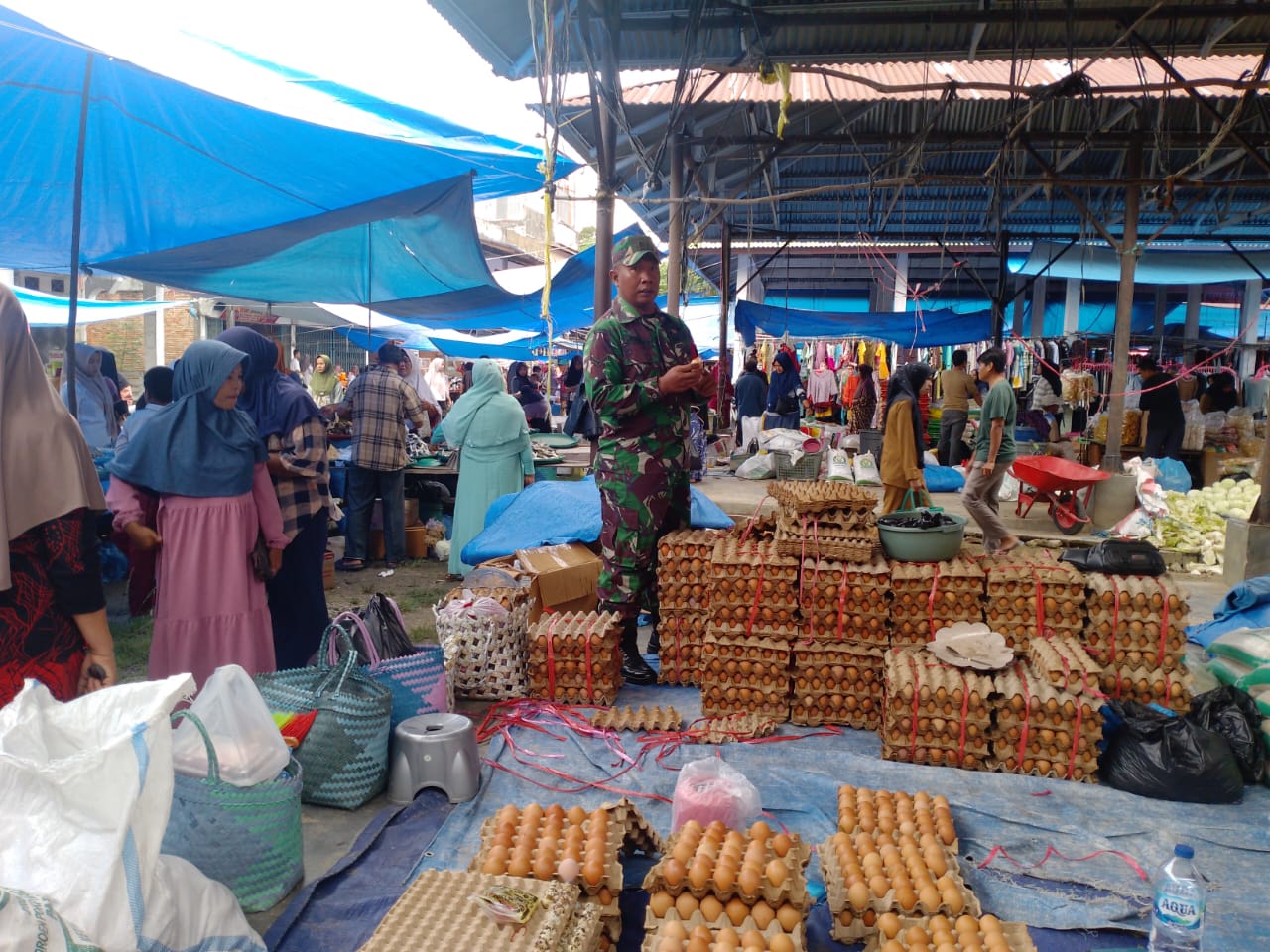 Serda Jumadi Cek Harga Pangan Pasca Bencana Alam di Sumatra Barat