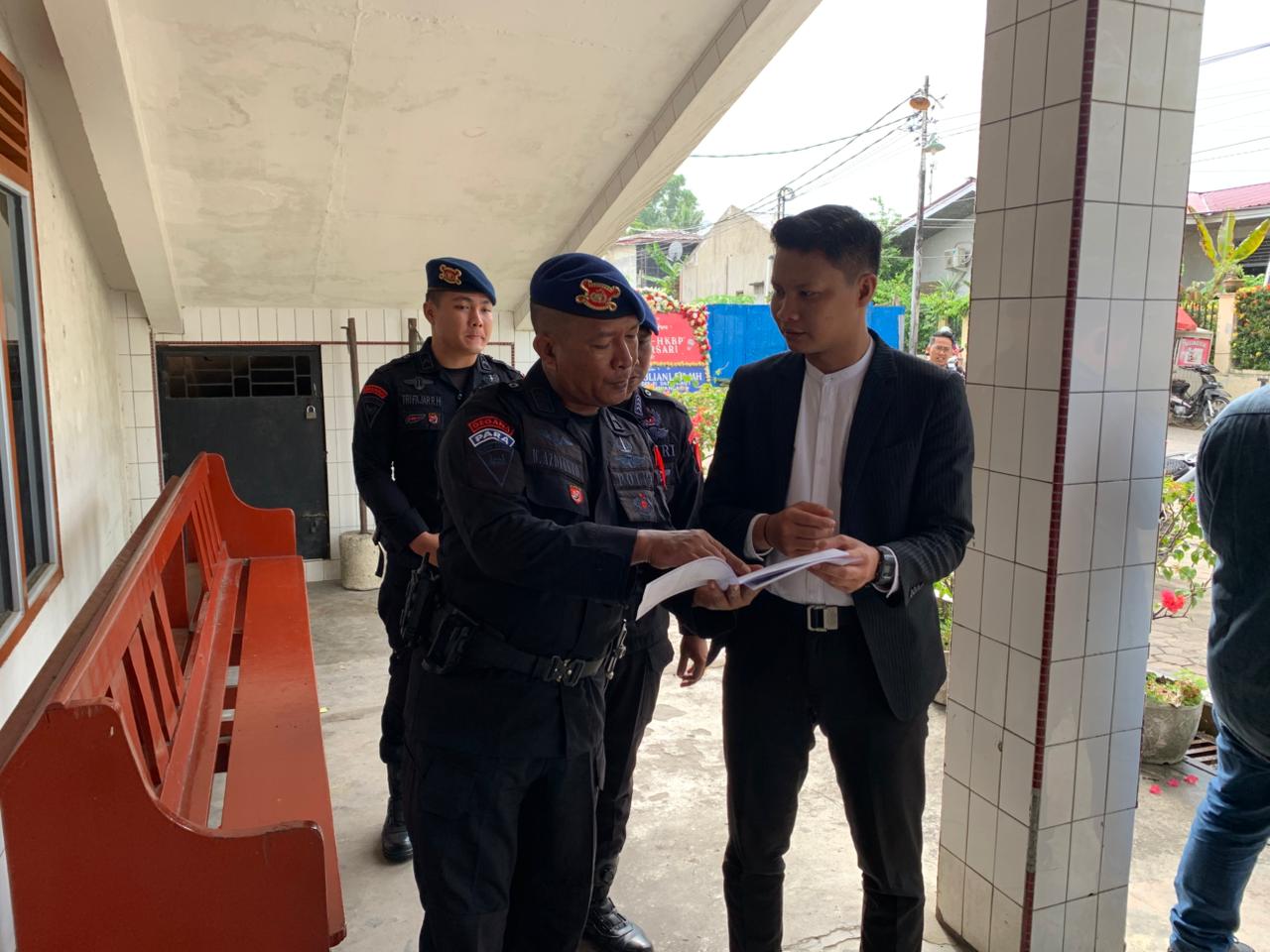 Wujudkan Rasa Aman Ibadah, Brimob Polda Riau Gelar Patroli Dialogis di Gereja HKBP Sumbersari