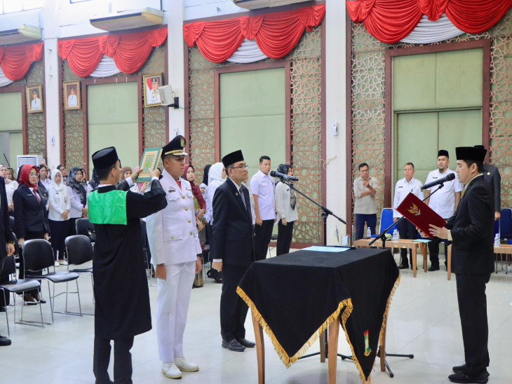 Pj Sekda Kampar Kukuhkan dan Lantik 43 Pejabat Administrator dan Pengawas   