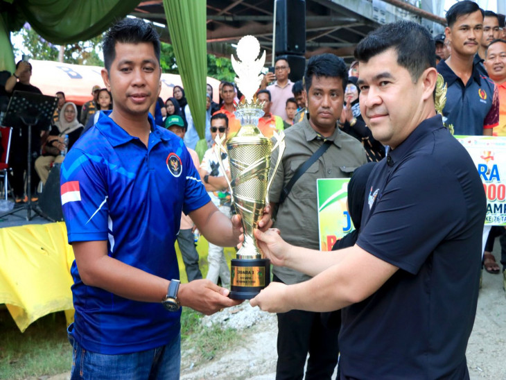 Srigala Muda Siak Hulu Juara Pacu Sampan HUT ke-76 Kampar, Tampil Perkasa dan Dominasi Lomba