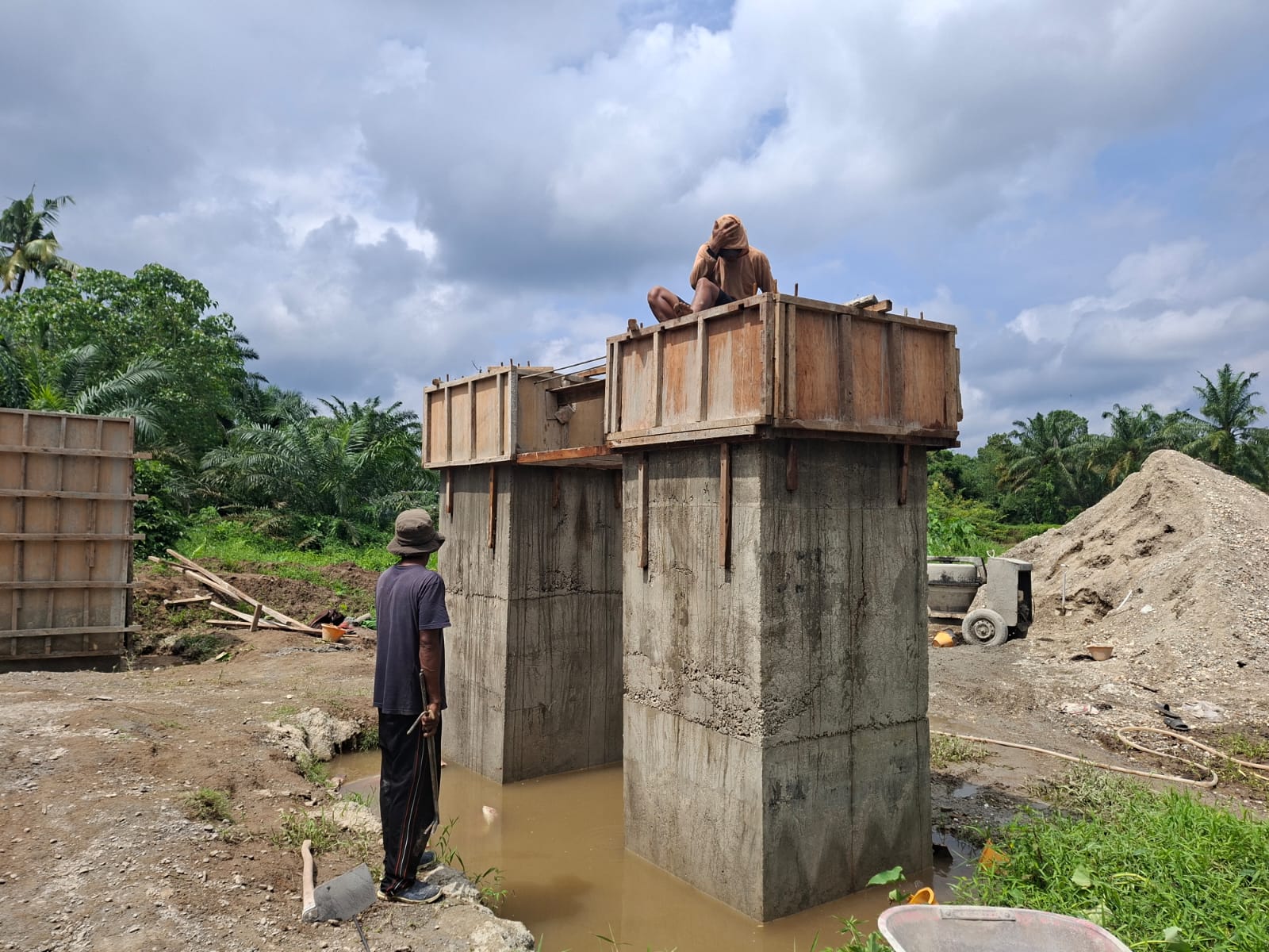 Akselerasi Pembangunan Jembatan Muara Musu, Pengecoran Struktur Utama Capai 90 Persen