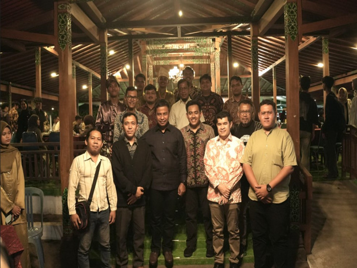 Bupati Kampar Lantik dan Kukuhkan Pengurus IPRY Komisariat Kampar di Yogyakarta