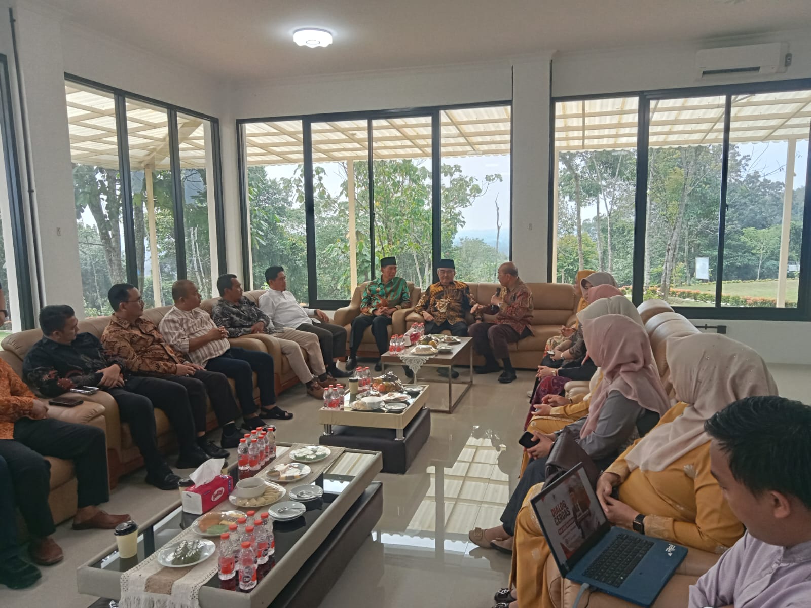 Universitas Pahlawan Tuanku Tambusai Gelar Dialog Cerdas Bersama Prof Jimly Asshiddiqie 